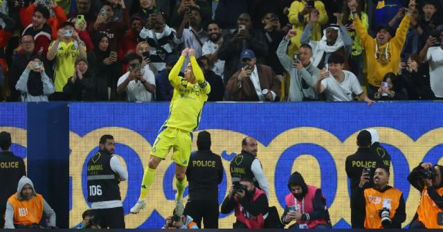 皇冠体育官方网站-老而弥坚！30岁-40岁C罗比20岁-30岁C罗多进20球！